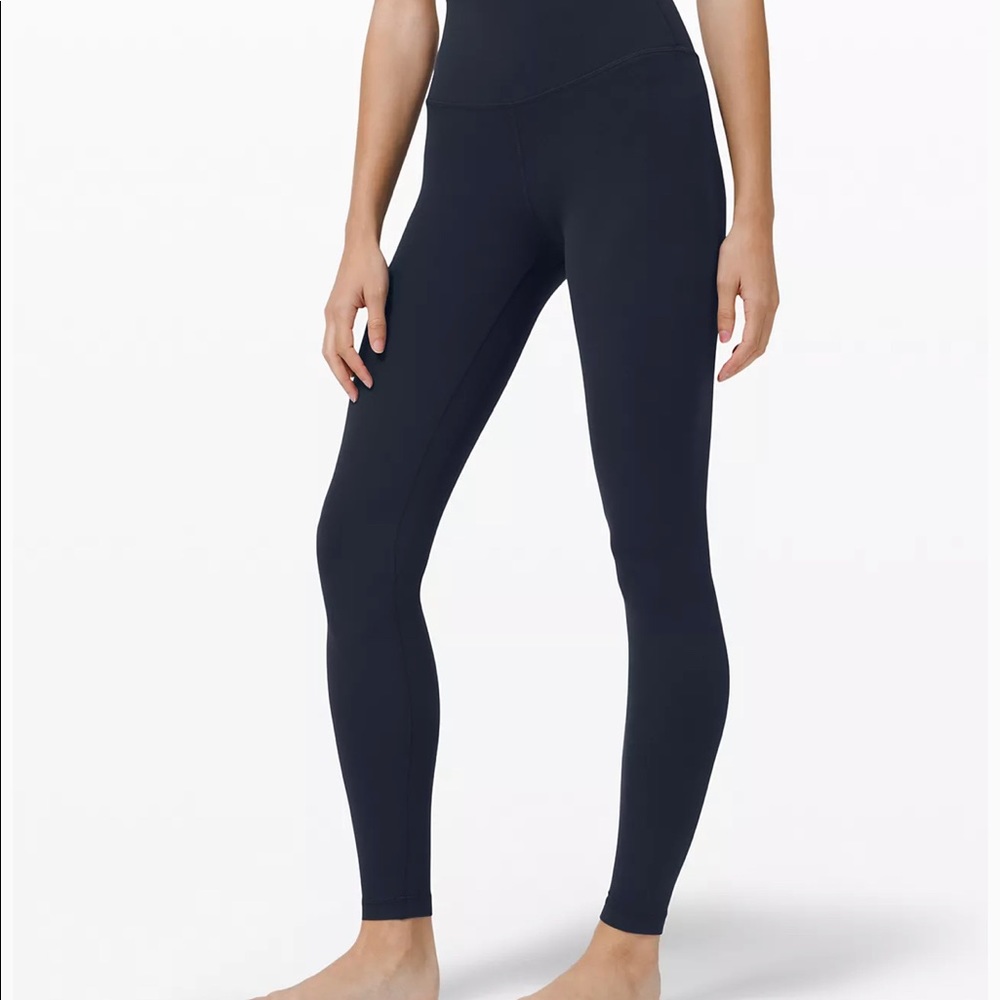 Lululemon 28” align size 2